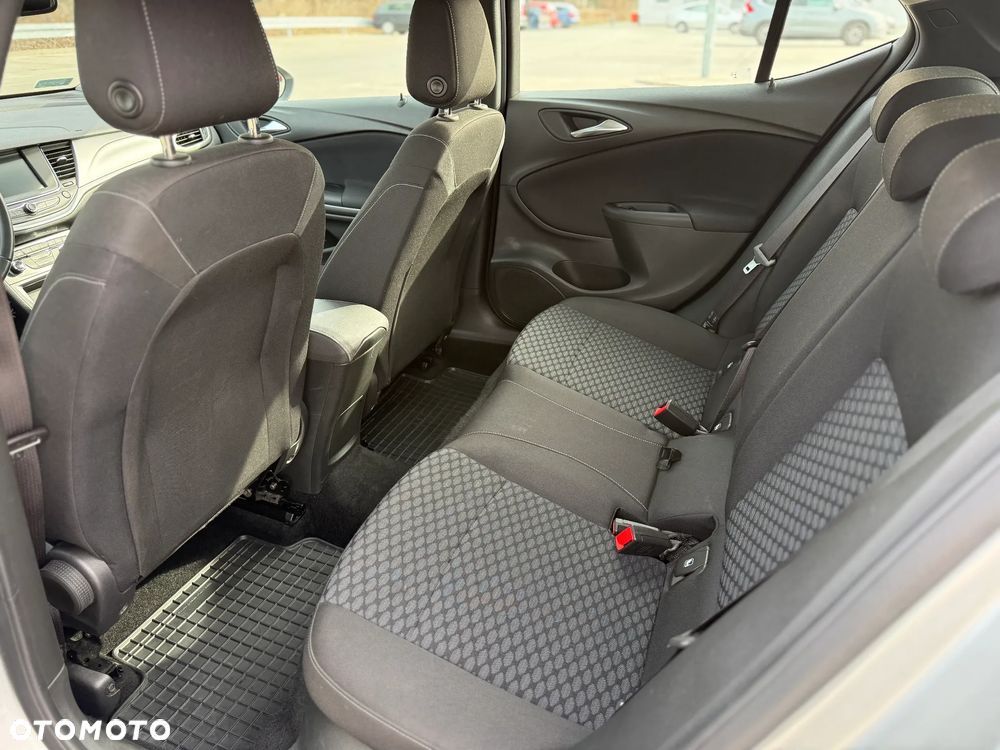 Opel Astra 1.4 T Enjoy S&S - 27