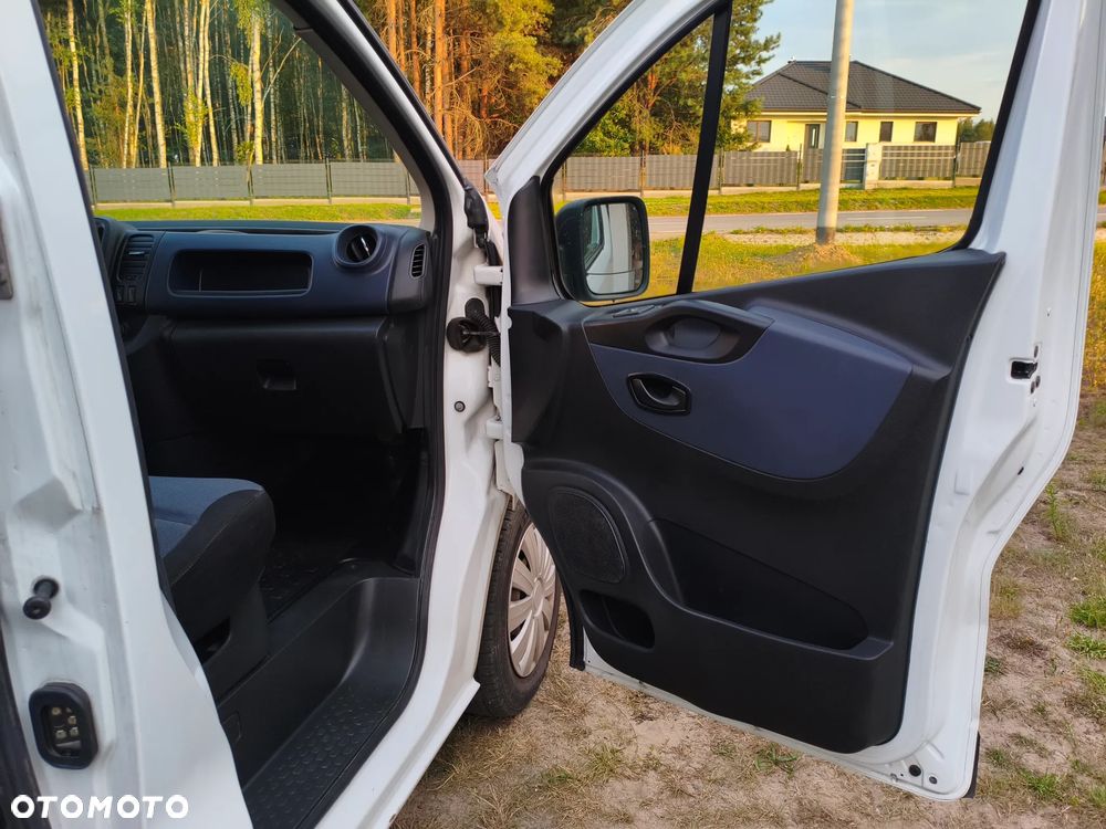 Opel Vivaro - 28