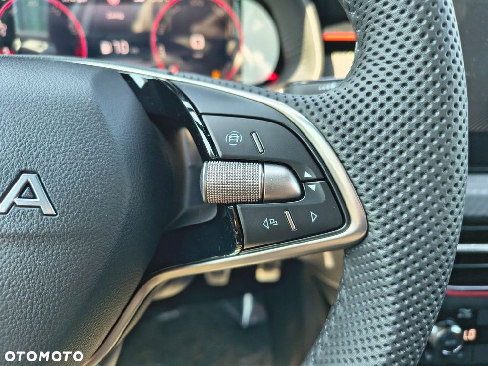 Skoda Kamiq 1.5 TSI Monte Carlo - 23
