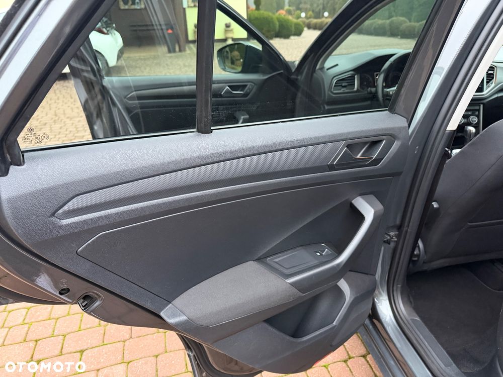 Volkswagen T-Roc 1.5 TSI GPF ACT Advance DSG - 17