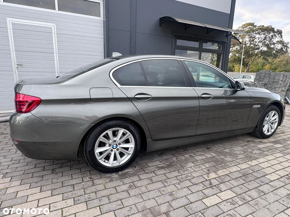 BMW Seria 5 520d xDrive Luxury Line - 29