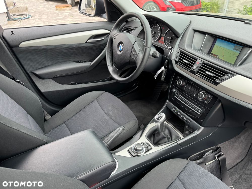 BMW X1 xDrive18d xLine - 34