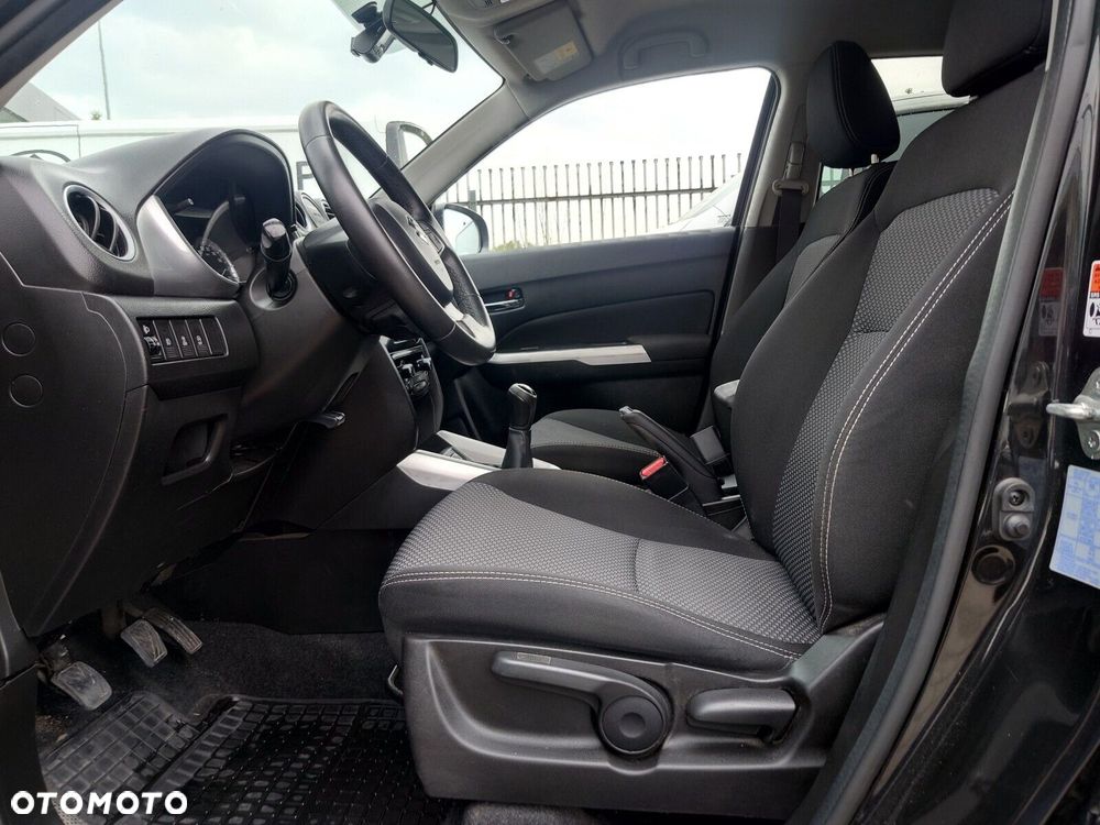 Suzuki Vitara - 8