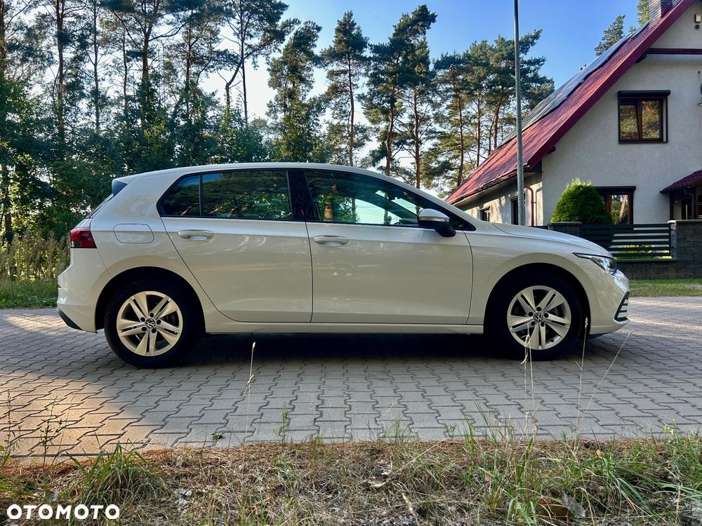 Volkswagen Golf - 10