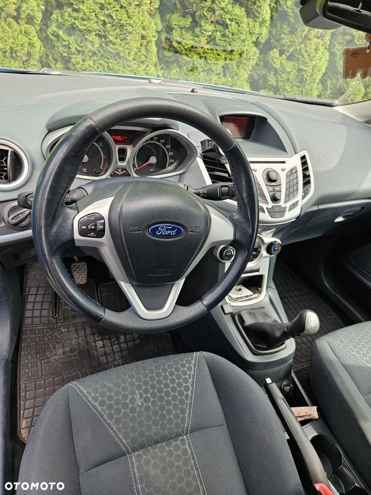Ford Fiesta - 7