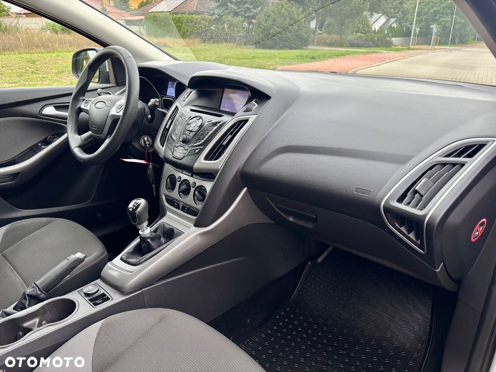 Ford Focus 1.6 TDCi DPF Champions Edition - 7