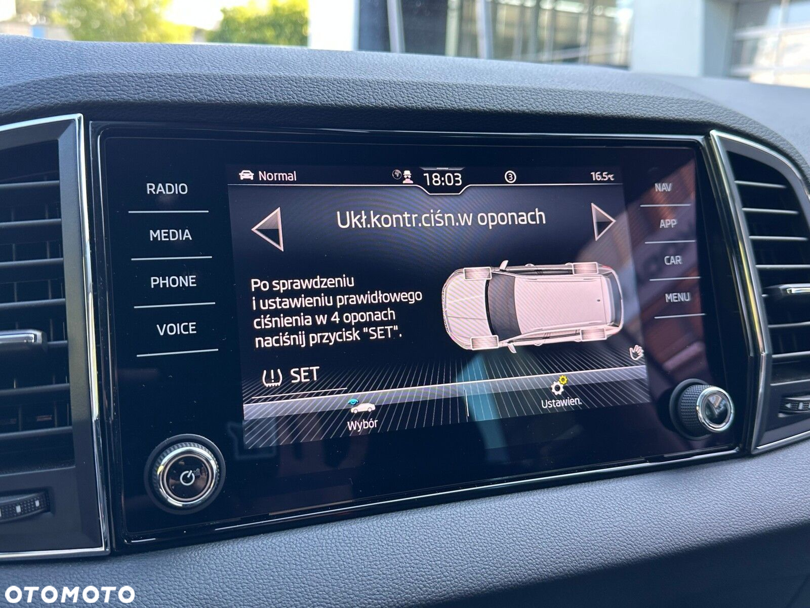 Skoda Karoq 1.5 TSI ACT Style DSG - 31