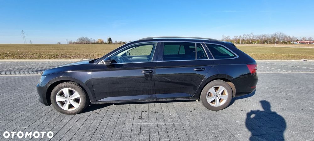 Skoda Superb 2.0 TDI DSG Ambition - 12