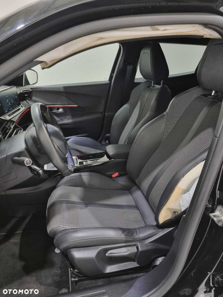 Peugeot 2008 - 28