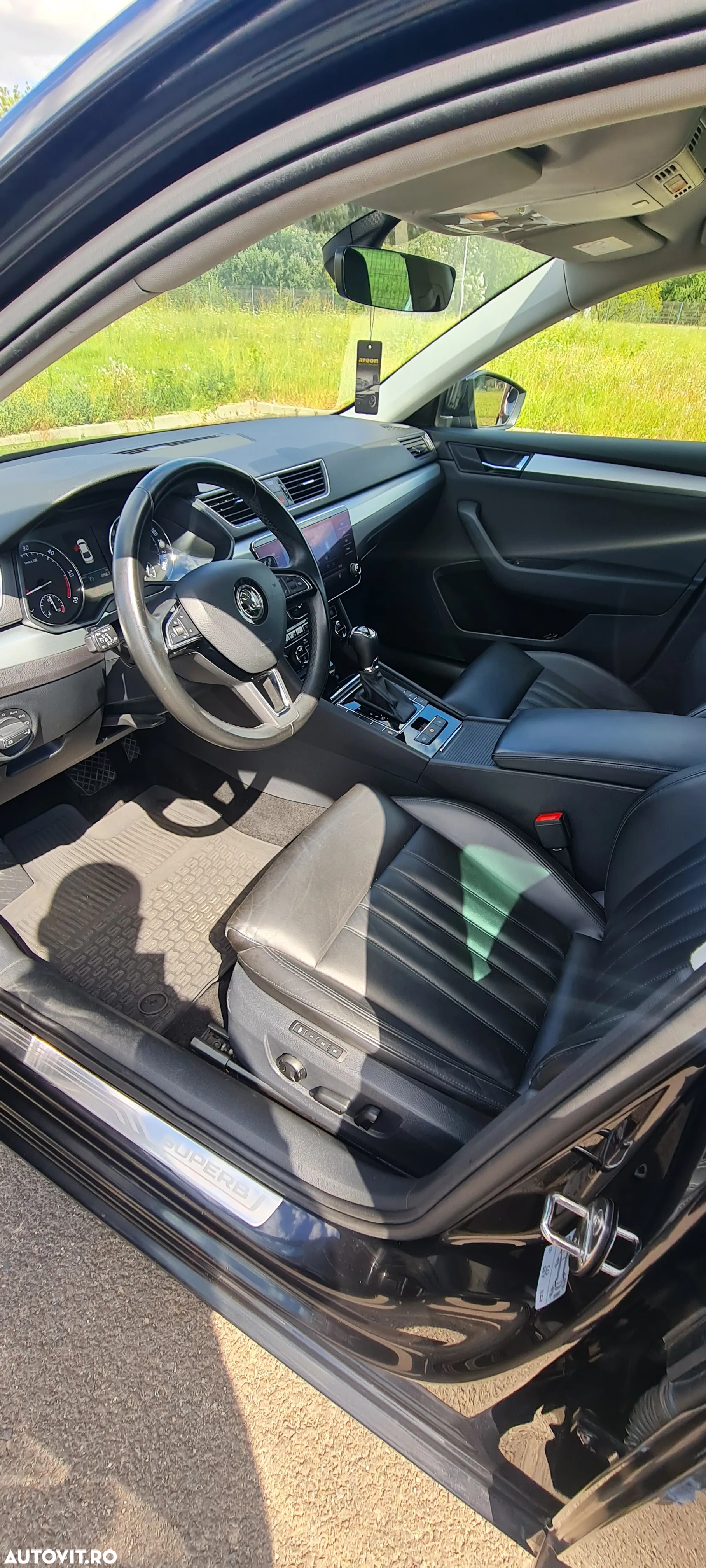 Skoda Superb 2.0 TDI DSG Ambition - 13
