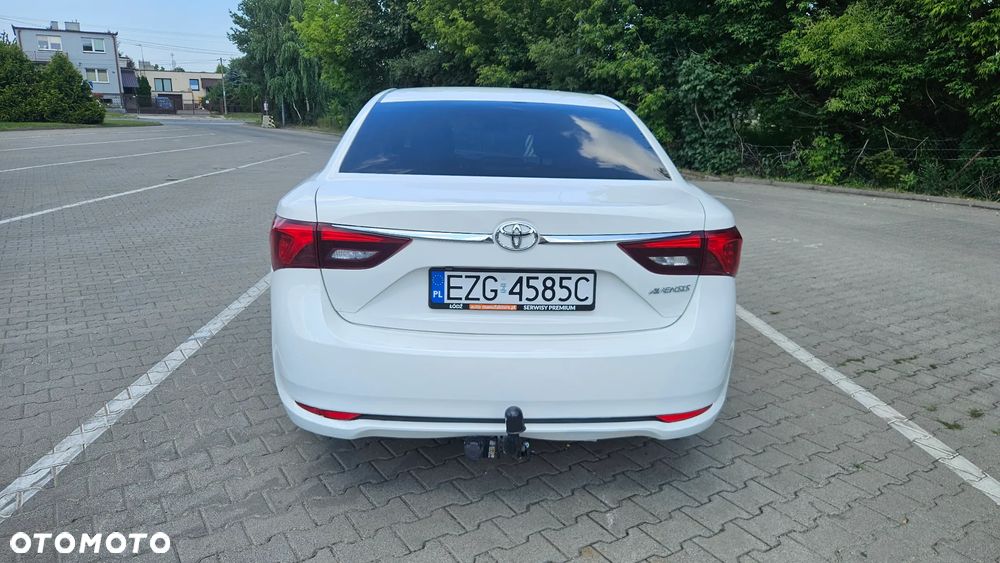 Toyota Avensis 1.8 Prestige MS - 6