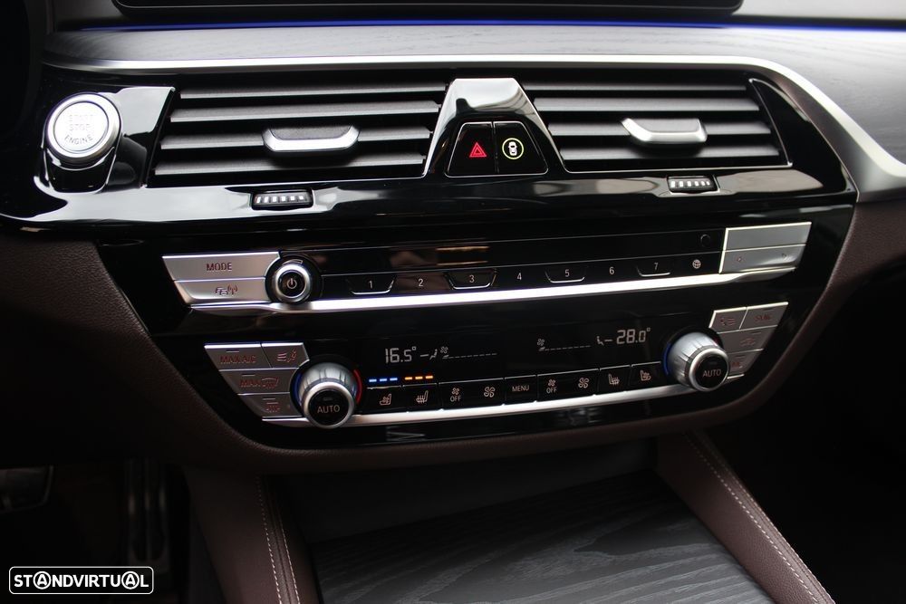 BMW 520 d Pack M Auto - 24