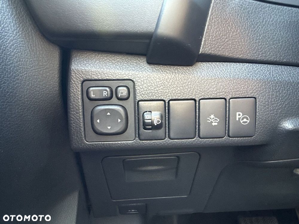 Toyota Auris Hybrid 135 Premium - 22