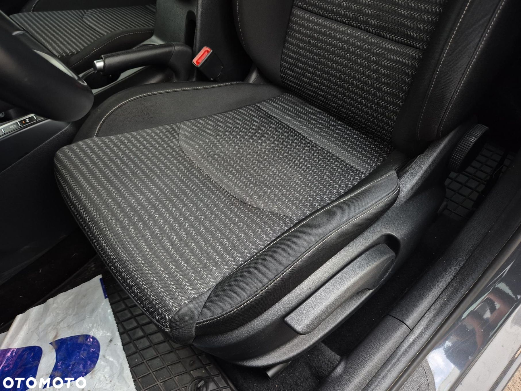 Kia Ceed 1.5 T-GDI M - 12