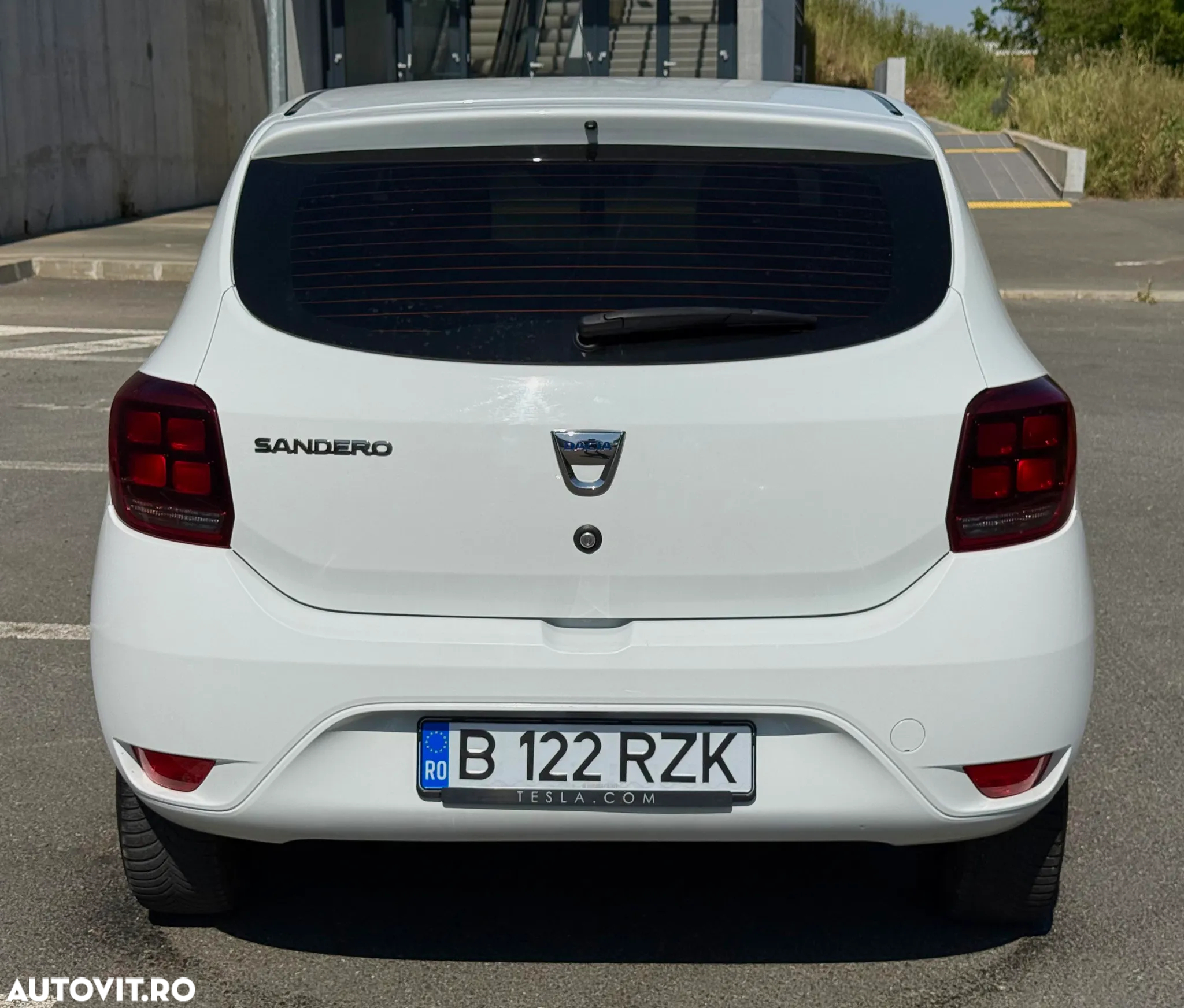 Dacia Sandero 0.9 TCe Laureate - 24