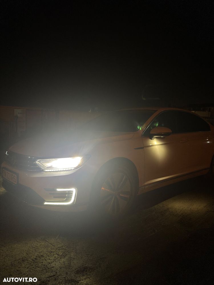 Volkswagen Passat - 5