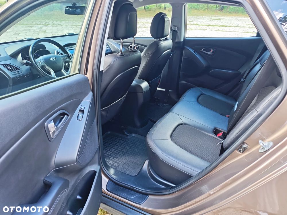 Hyundai Tucson blue 1.7 CRDi 2WD Style - 37