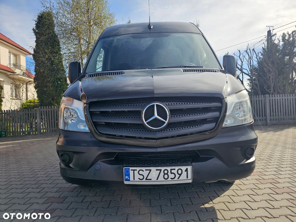 Mercedes-Benz Sprinter - 12