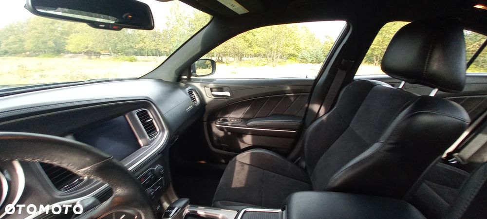 Dodge Charger 3.6 GT - 34
