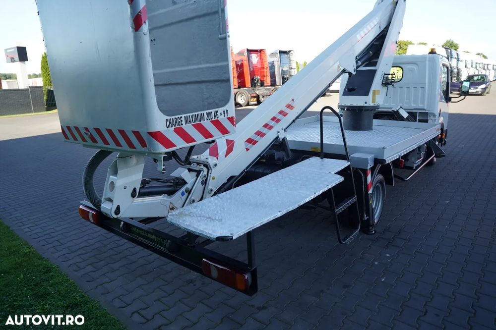 Nissan CABSTAR / ELEVATOR DE 20 DE METRI / GSR E200TE4 / DUBLU / CAPACITATE DE RIDICARE - 200 kg / 4 STABILIZATOARE / - 18
