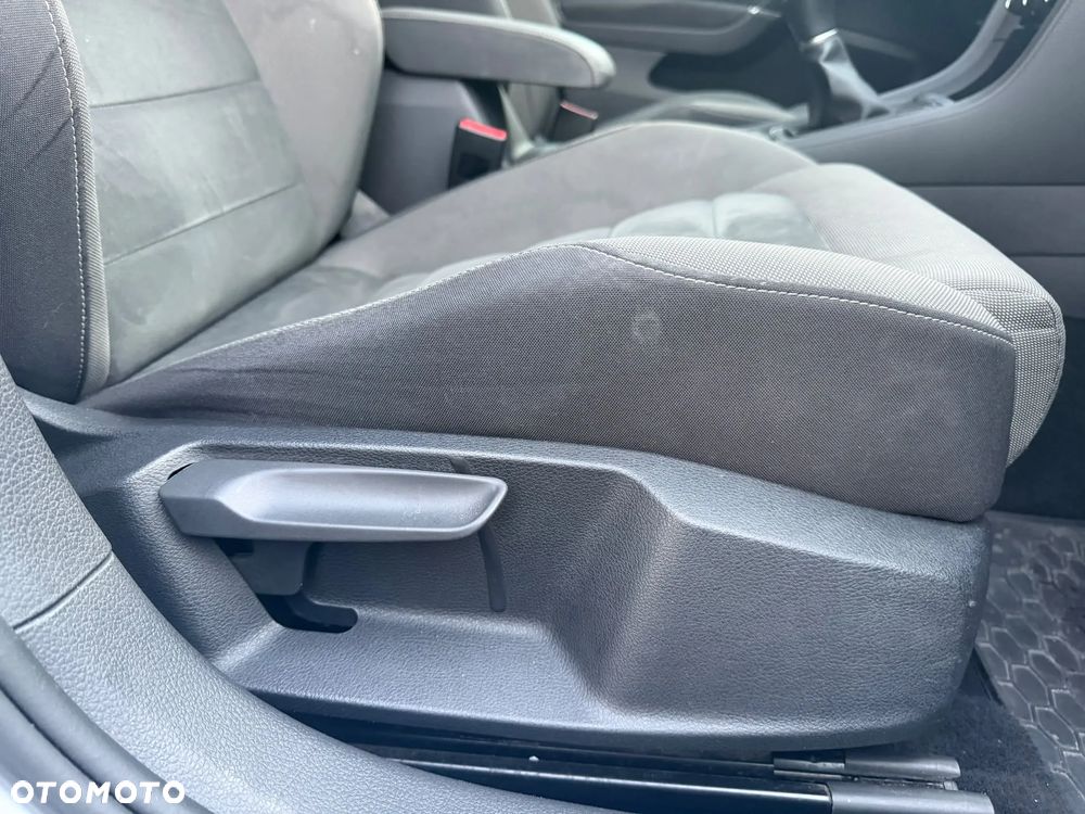 Volkswagen Golf 1.5 TSI BMT Evo Comfortline - 21