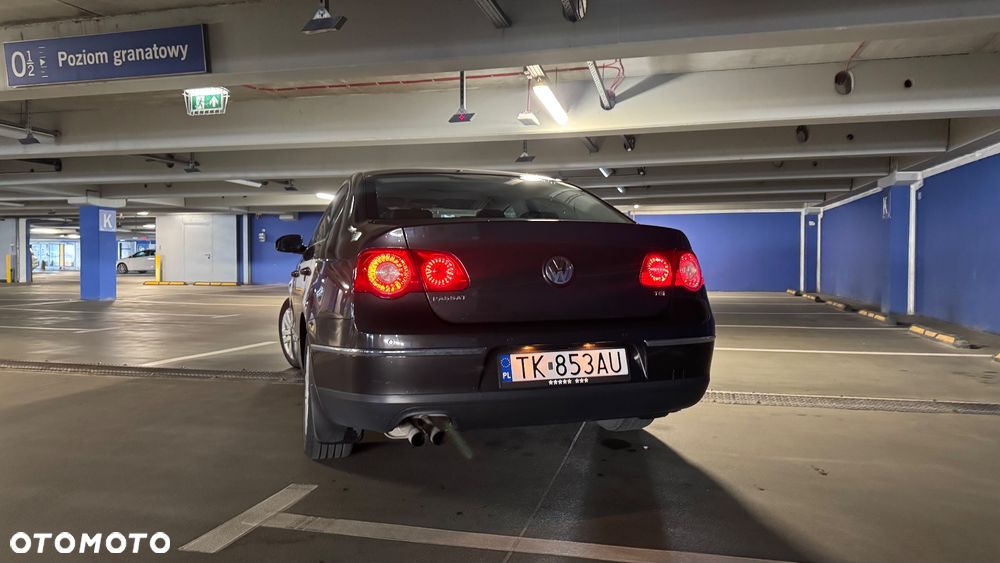 Volkswagen Passat 1.8 TSI Highline - 8