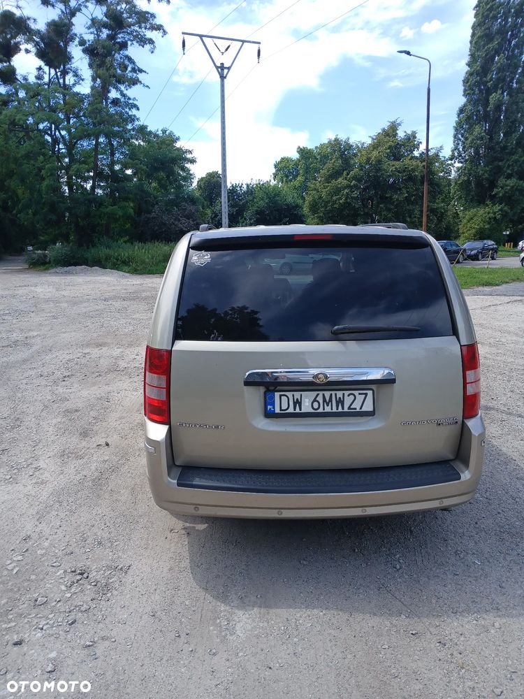 Chrysler Grand Voyager - 3