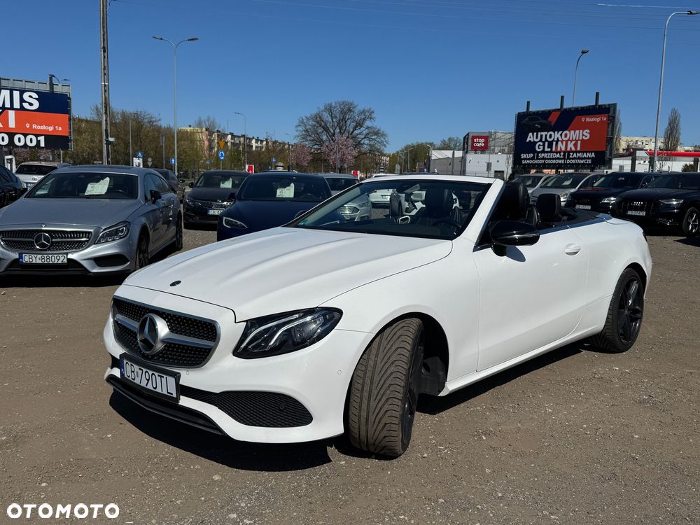 Mercedes-Benz Klasa E 200 4-Matic 9G-TRONIC - 17