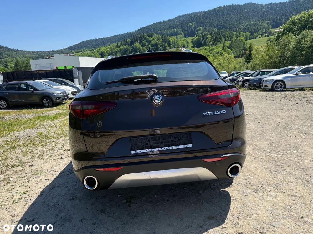 Alfa Romeo Stelvio 2.2 16V AT8 Super - 6