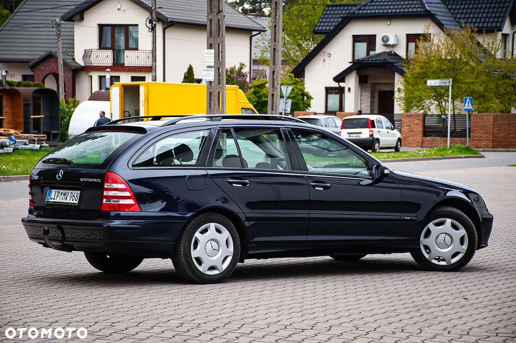 Mercedes-Benz Klasa C 180 T Kompressor Avantgarde - 19