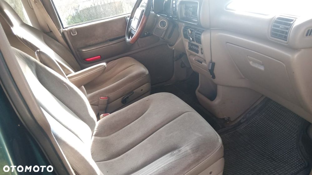 Chrysler Voyager - 4