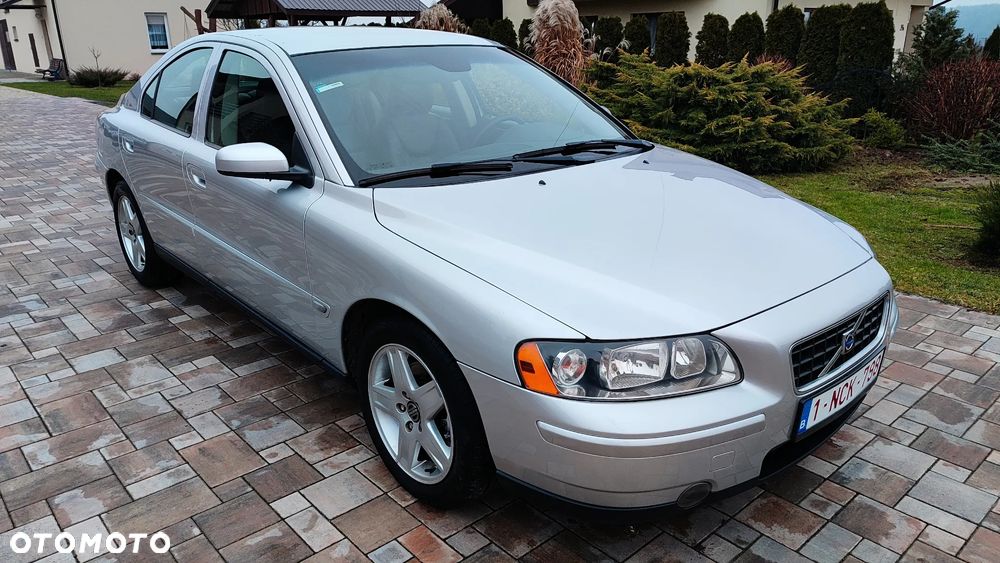 Volvo S60 D5 Kinetic - 13