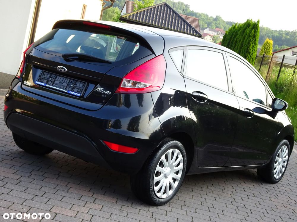 Ford Fiesta 1.25 Champions Edition - 4