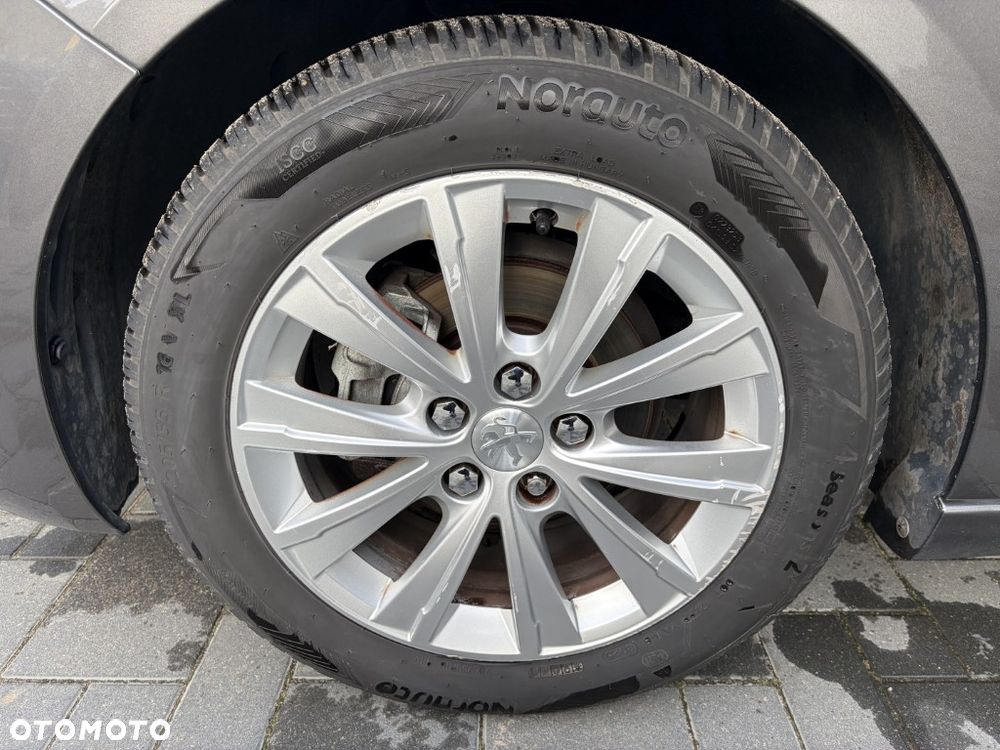 Peugeot 308 1.2 PureTech GPF Allure S&S - 27