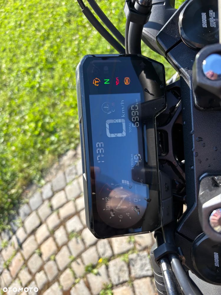 Honda CB - 25