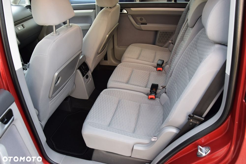 Volkswagen Touran 1.4 TSI DSG Conceptline - 15