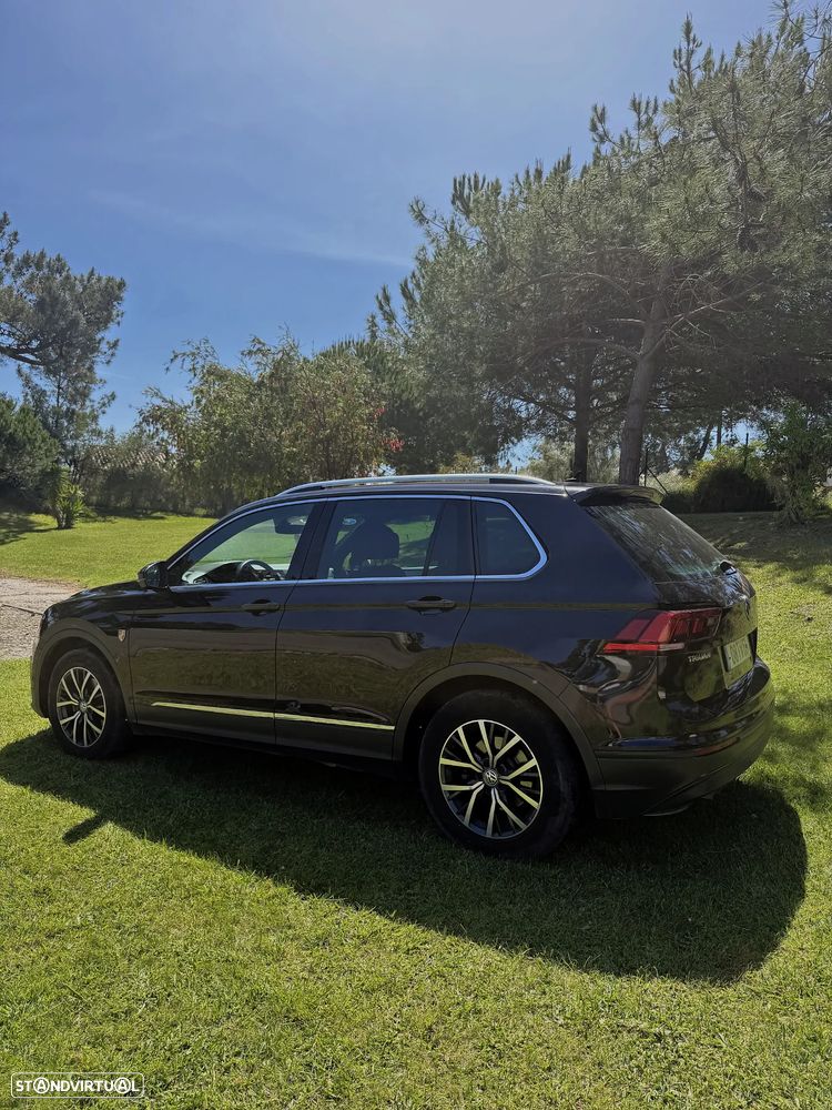 VW Tiguan 2.0 TDI Highline DSG - 2