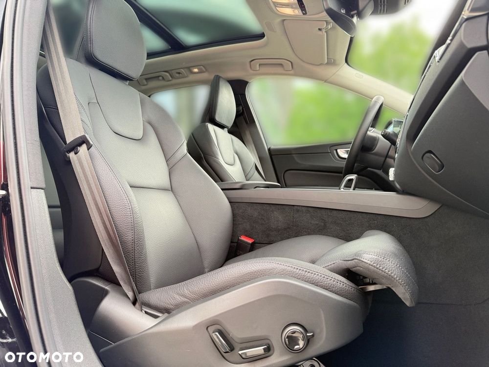 Volvo XC 60 - 24