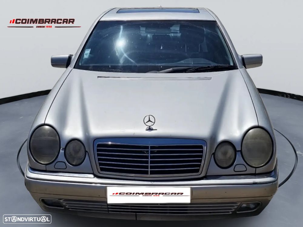 Mercedes-Benz E 300 TD Classic - 1