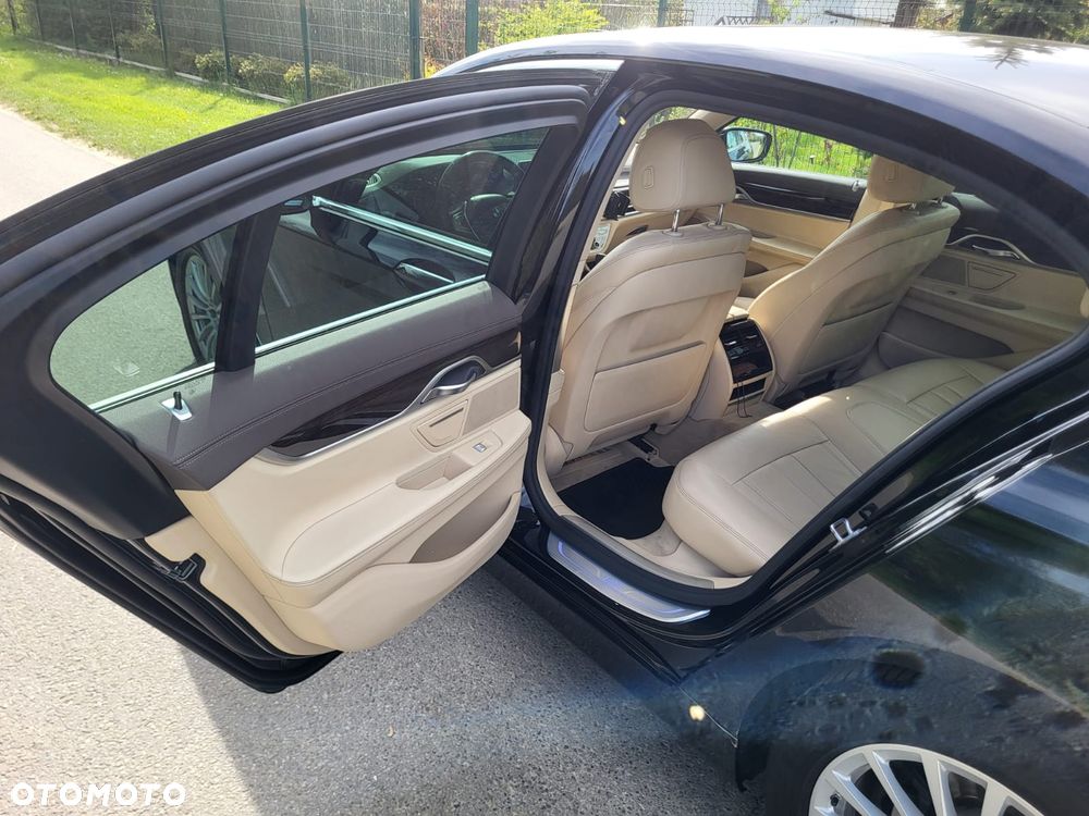 BMW Seria 7 740d xDrive - 3