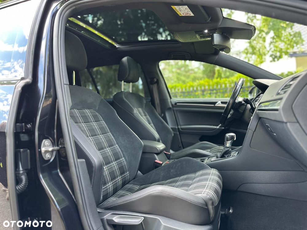 Volkswagen Golf GTD 2.0 TDI SCR DSG - 14