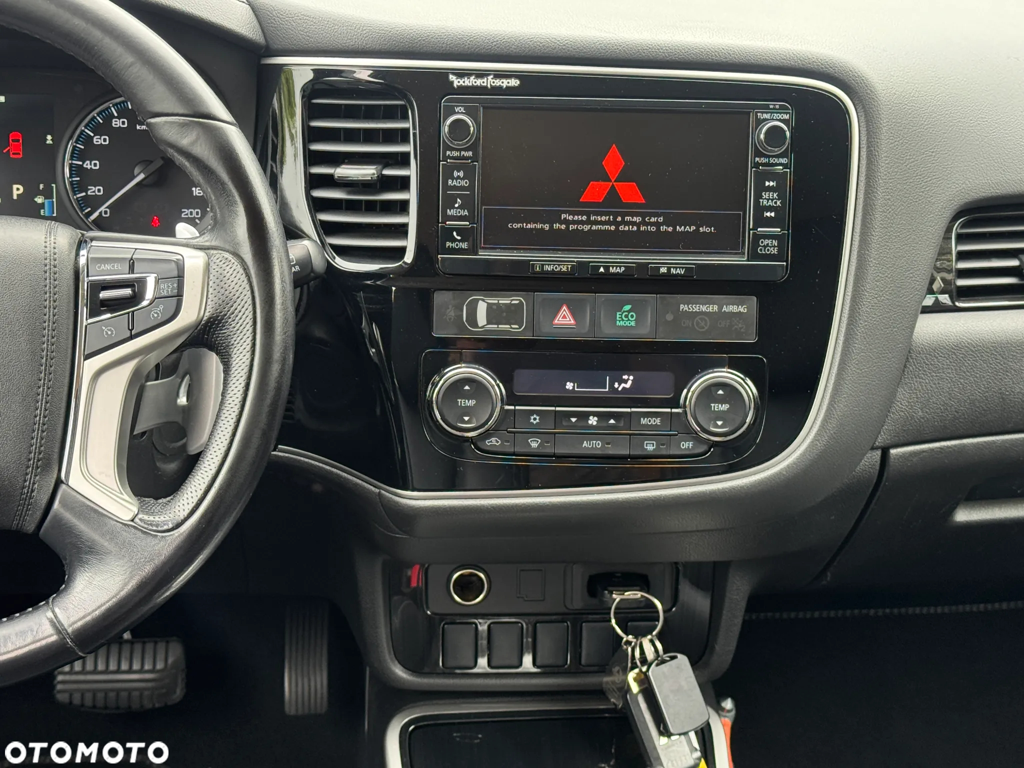 Mitsubishi Outlander PHEV Instyle NAVI + - 26