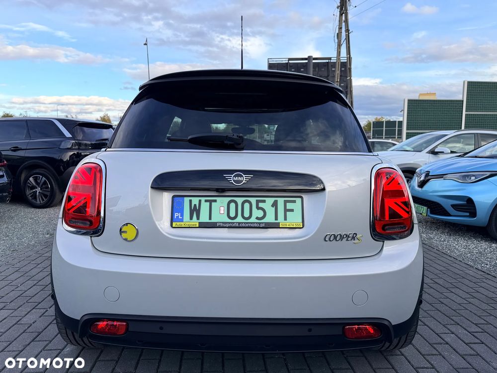 MINI Cooper SE Electric Trim - 9