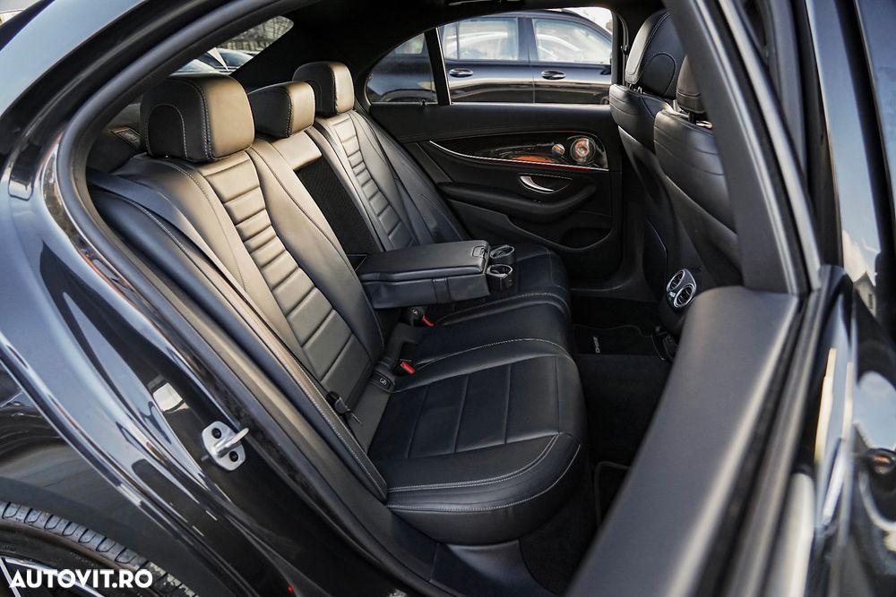 Mercedes-Benz E 300e 9G-TRONIC AMG Line - 19