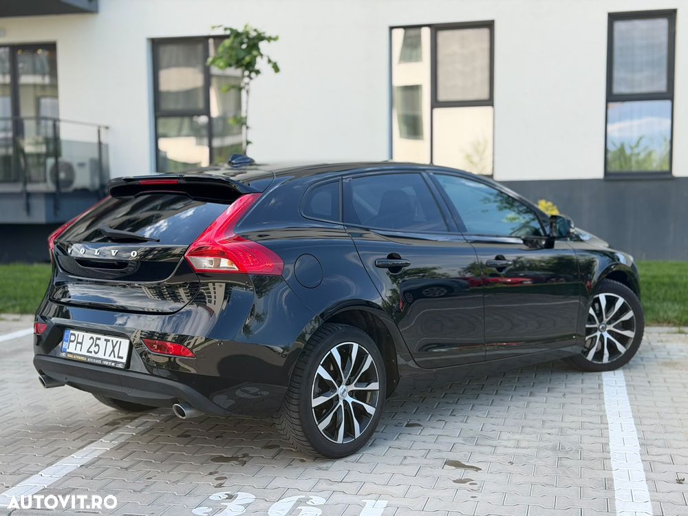 Volvo V40 D3 Aut. R-Design - 4