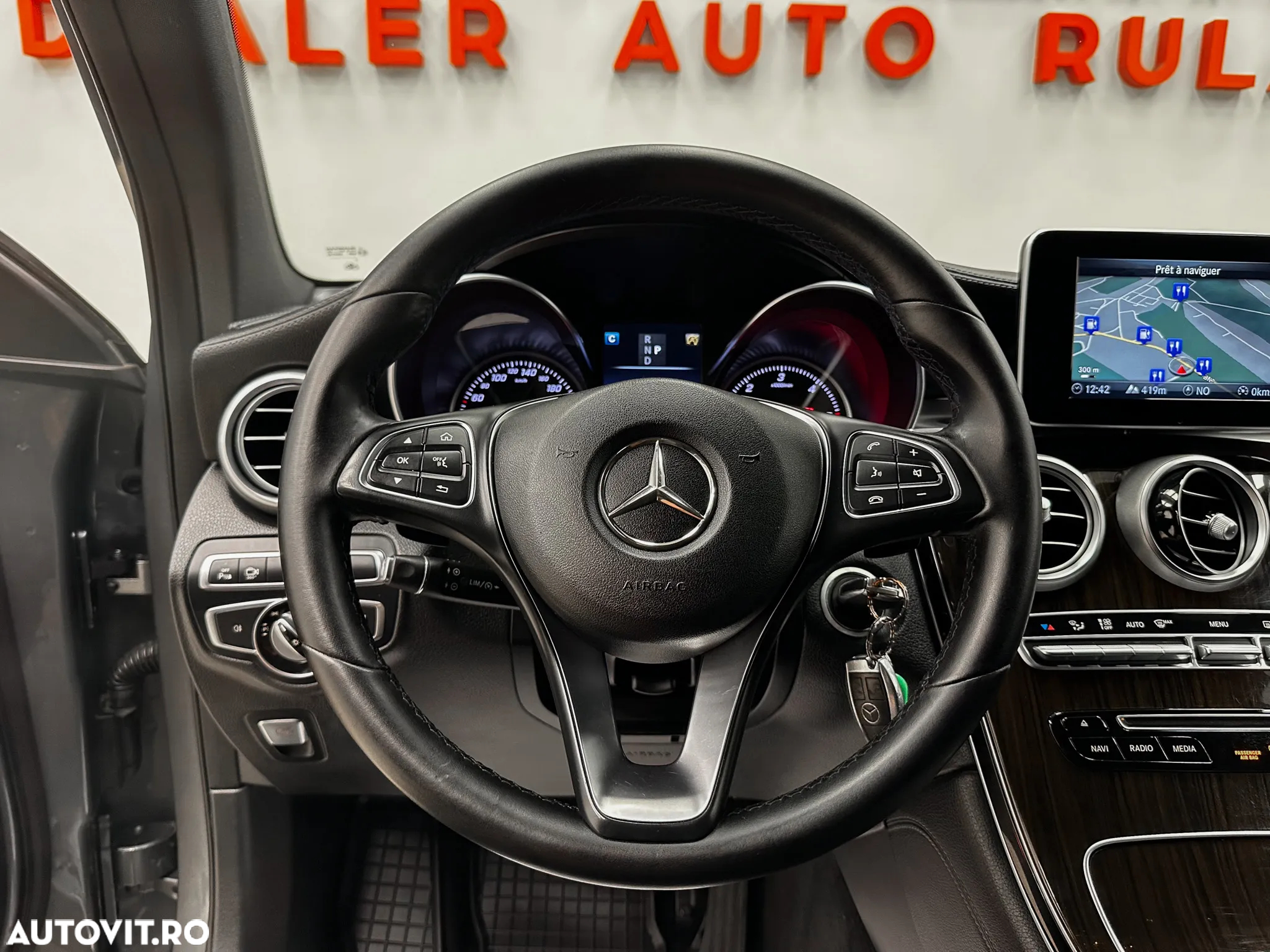 Mercedes-Benz GLC 220 d 4Matic 9G-TRONIC Exclusive - 29