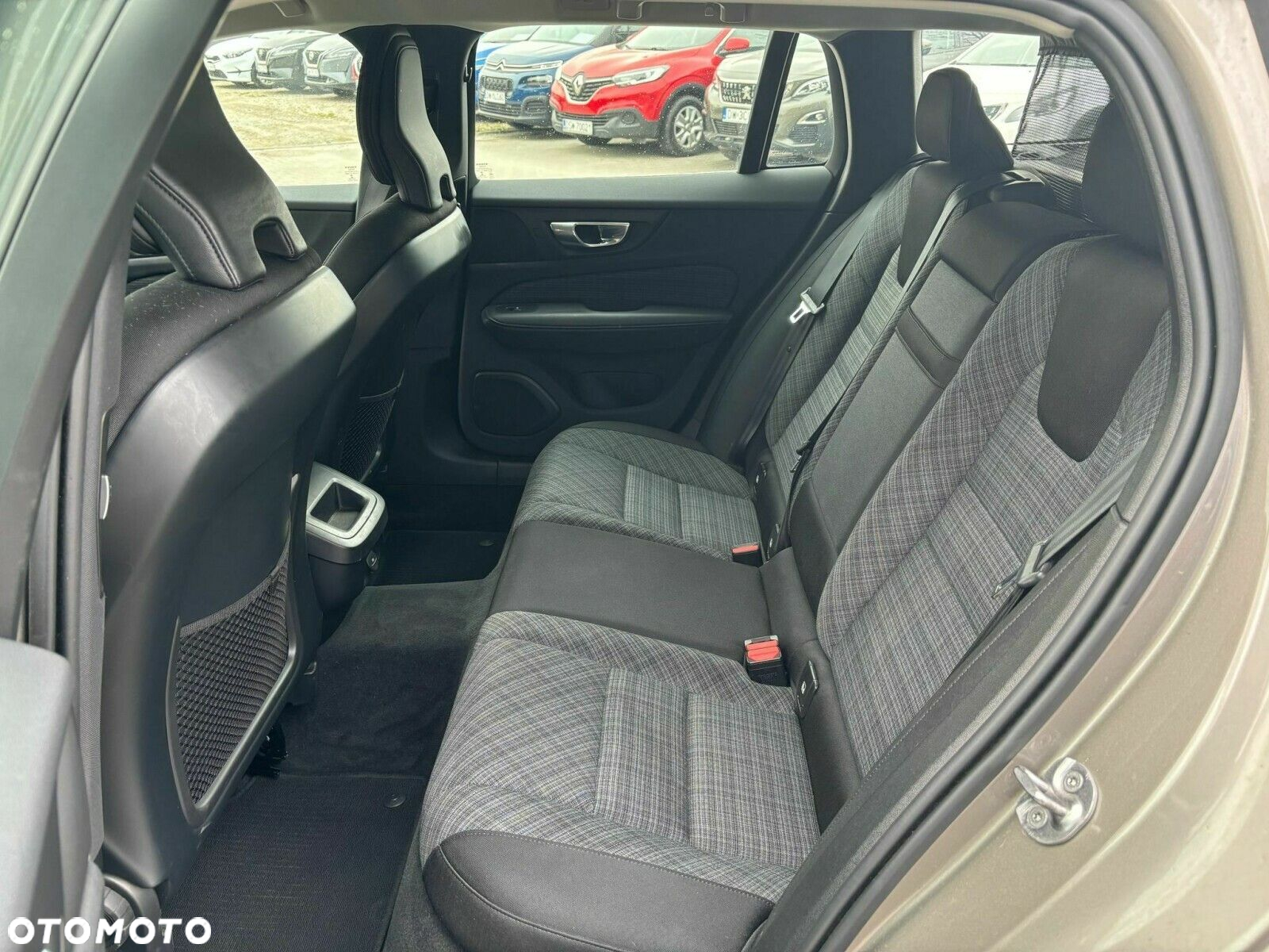 Volvo V60 - 11