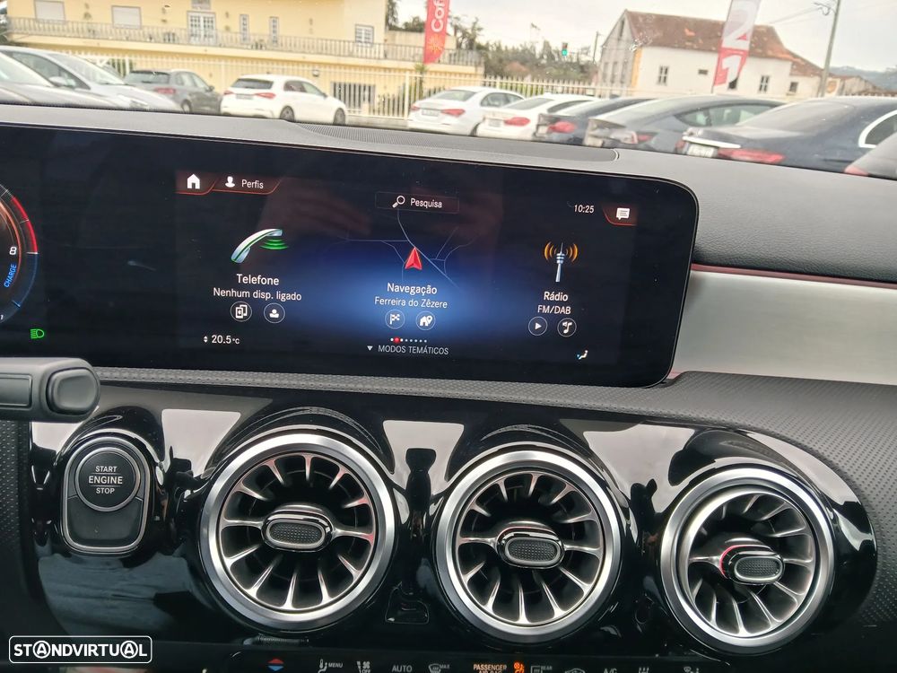 Mercedes-Benz A 250 e 8G-DCT AMG Line - 22