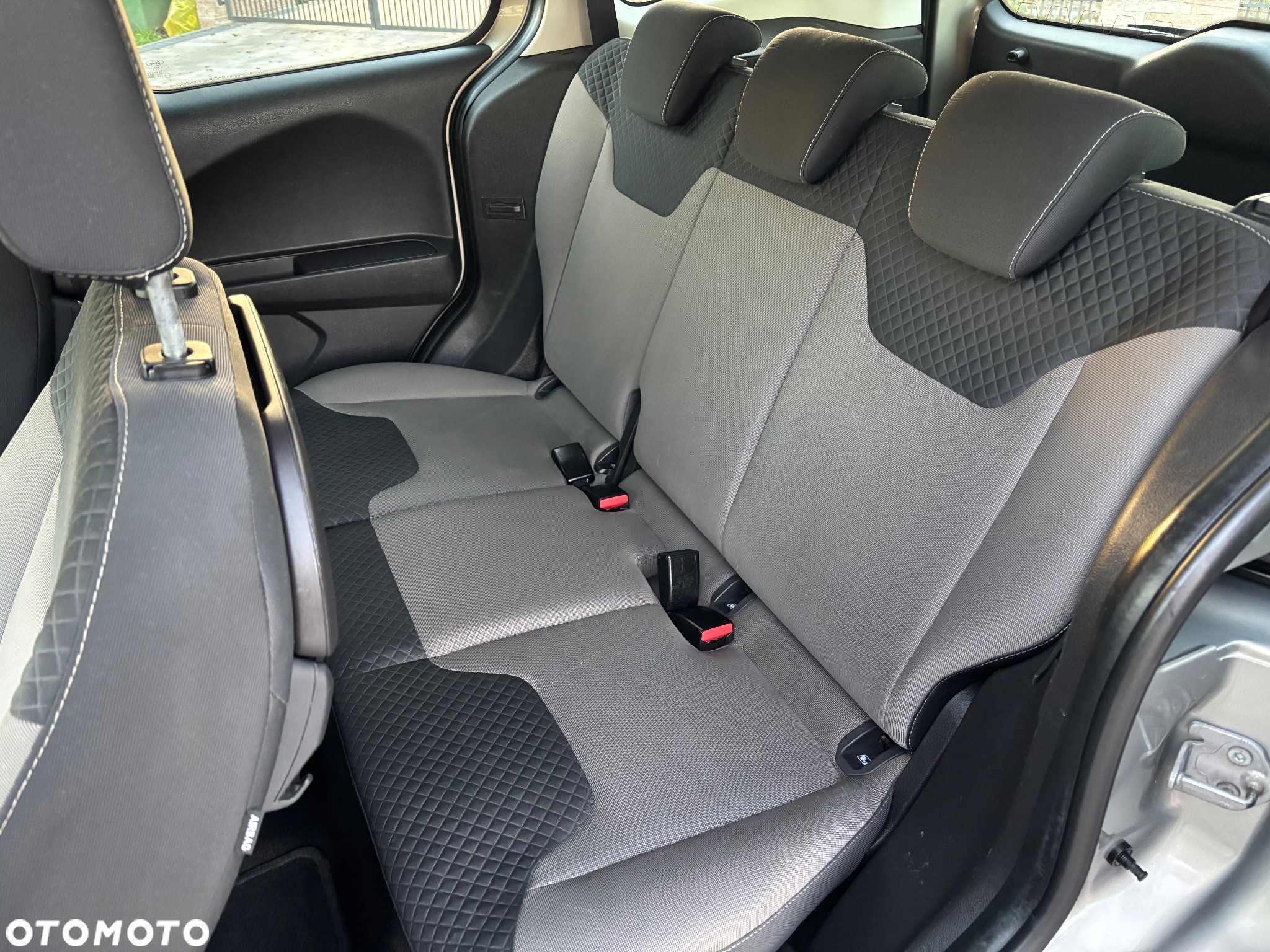 Ford Tourneo Courier 1.0 EcoBoost Titanium - 16