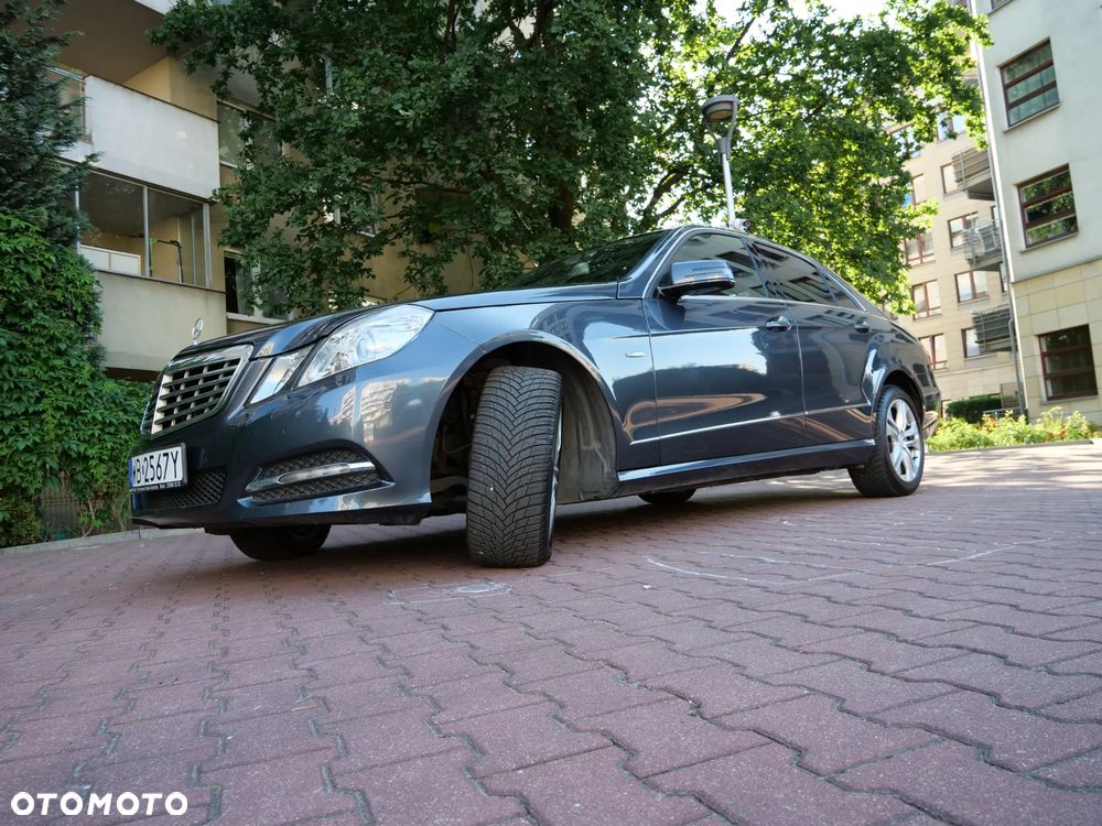 Mercedes-Benz Klasa E - 9